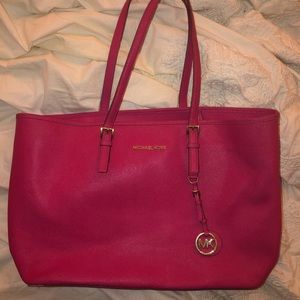 Hot Pink Michael Kors Jet Set Tote